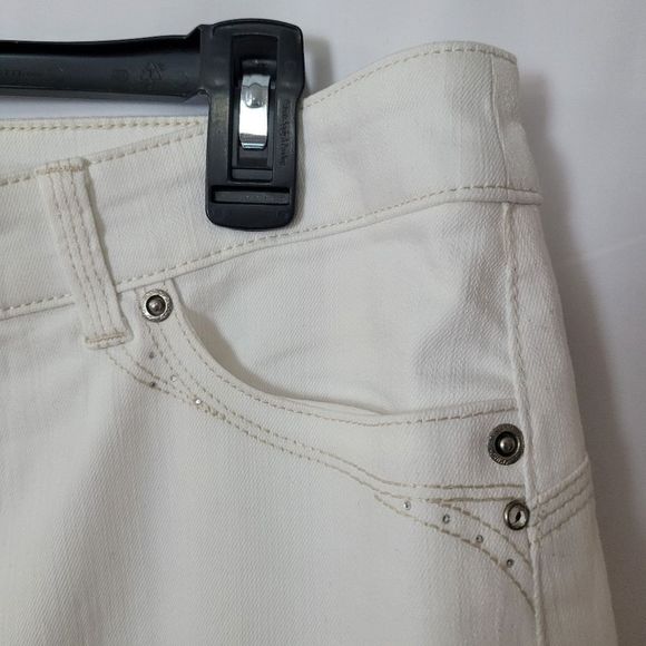 Chico's White Women Jeans - Picture 3 of 9